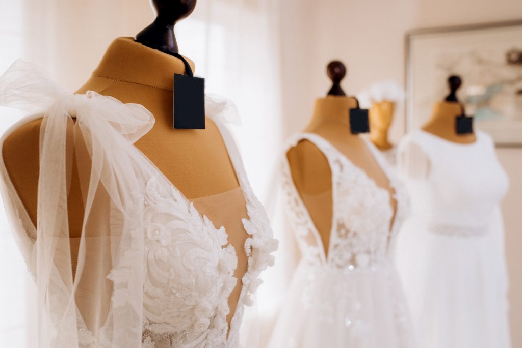 Affordable bridal outlet boutique